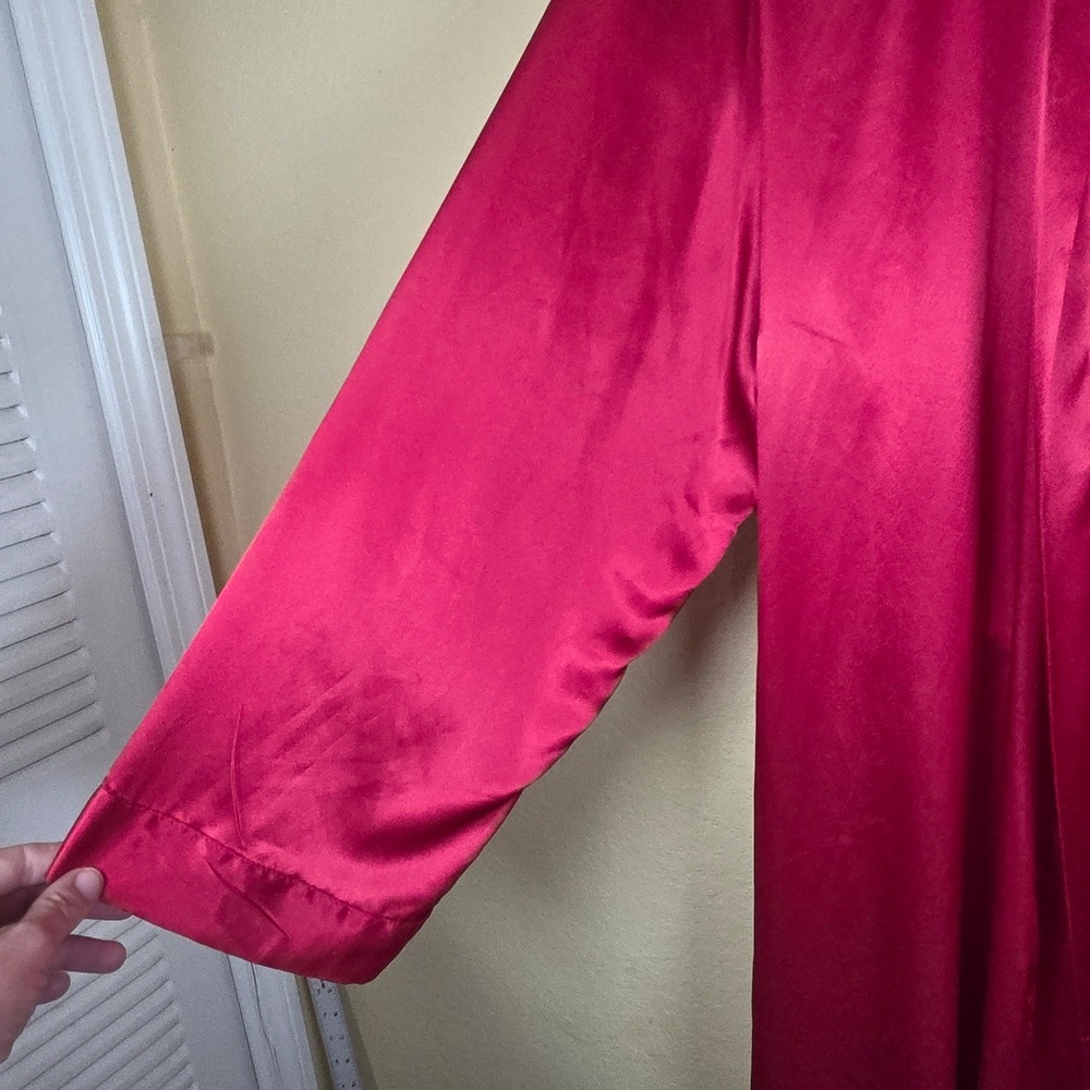 Victoria Secret Fuchsia Pink Satin Maxi Robe Long Sleeve M/L kimono lounge READ - Picture 2 of 7